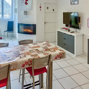 Beautiful In La Bourboule With Kitchen , Le Mont-Dore France